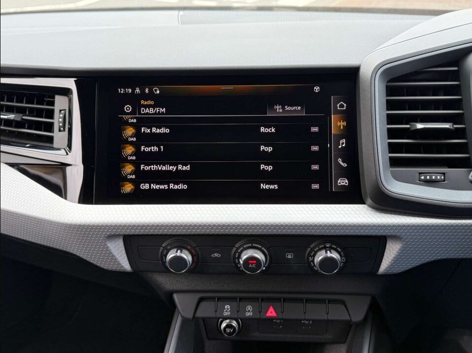 Audi A1 1.0L Sportback 25 TFSI Black Edition Hatchback 5dr Petrol Manual Euro 6 (94 bhp) 5dr Manual 2025