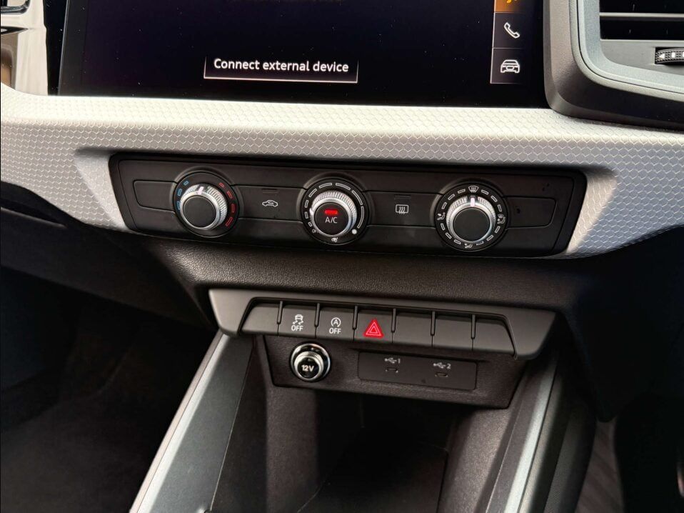 Audi A1 1.0L Sportback 25 TFSI Black Edition Hatchback 5dr Petrol Manual Euro 6 (94 bhp) 5dr Manual 2025