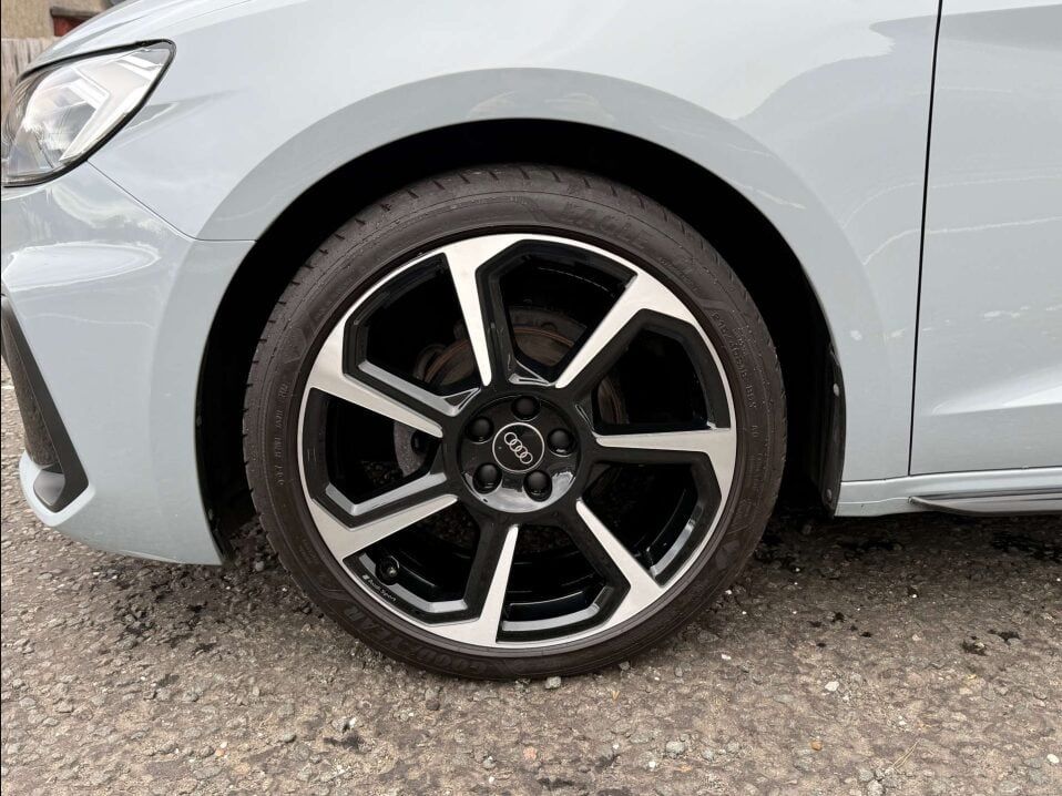 Audi A1 1.0L Sportback 25 TFSI Black Edition Hatchback 5dr Petrol Manual Euro 6 (94 bhp) 5dr Manual 2025