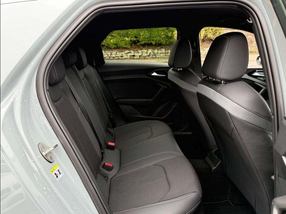 Audi A1 1.0L Sportback 25 TFSI Black Edition Hatchback 5dr Petrol Manual Euro 6 (94 bhp) 5dr Manual 2025