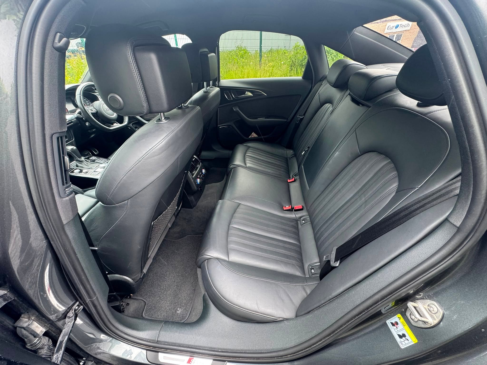 Audi A6 Saloon 2.0 TDI ultra Black Edition Saloon 4dr Diesel S Tronic Euro 6 (s/s) (190 ps) 4dr Automatic 2026