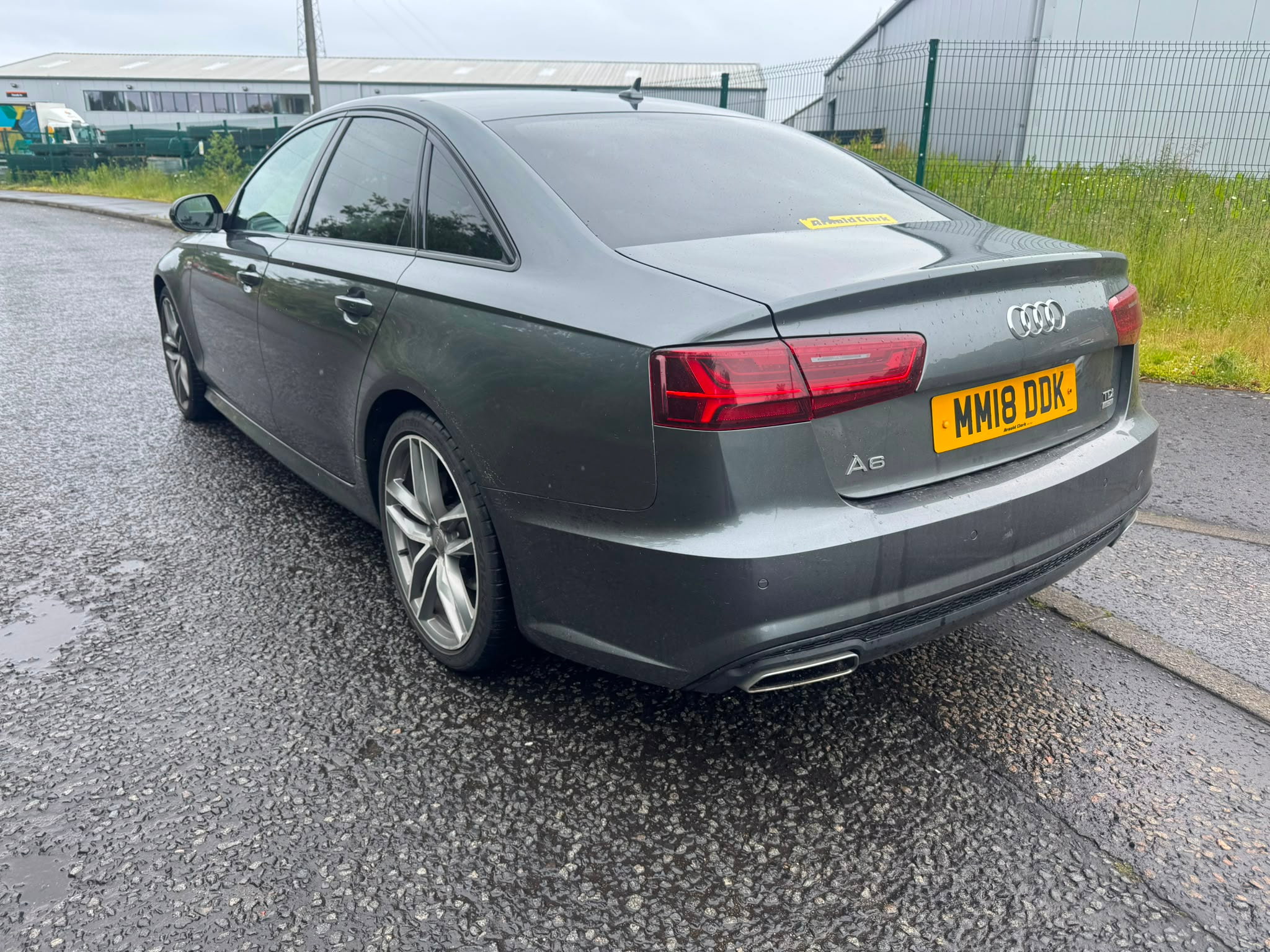 Audi A6 Saloon 2.0 TDI ultra Black Edition Saloon 4dr Diesel S Tronic Euro 6 (s/s) (190 ps) 4dr Automatic 2026