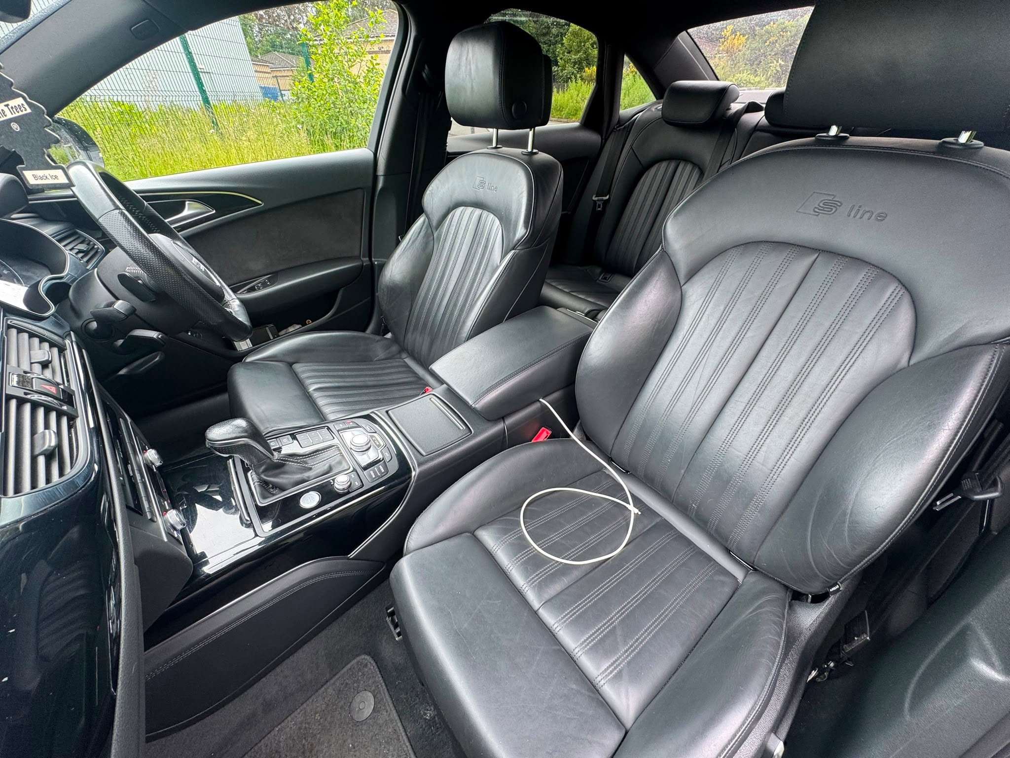 Audi A6 Saloon 2.0 TDI ultra Black Edition Saloon 4dr Diesel S Tronic Euro 6 (s/s) (190 ps) 4dr Automatic 2026