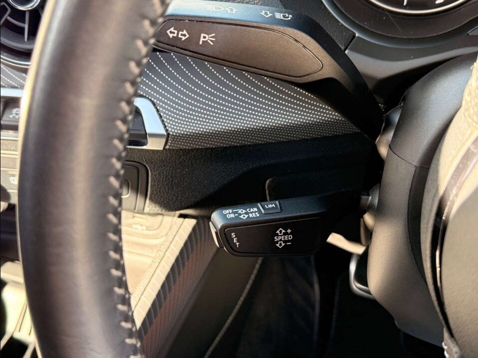 Audi Q2 1.5L S Line 35 TFSI SUV 5dr Petrol Manual Euro 6 (148 bhp) 5dr Manual 2025