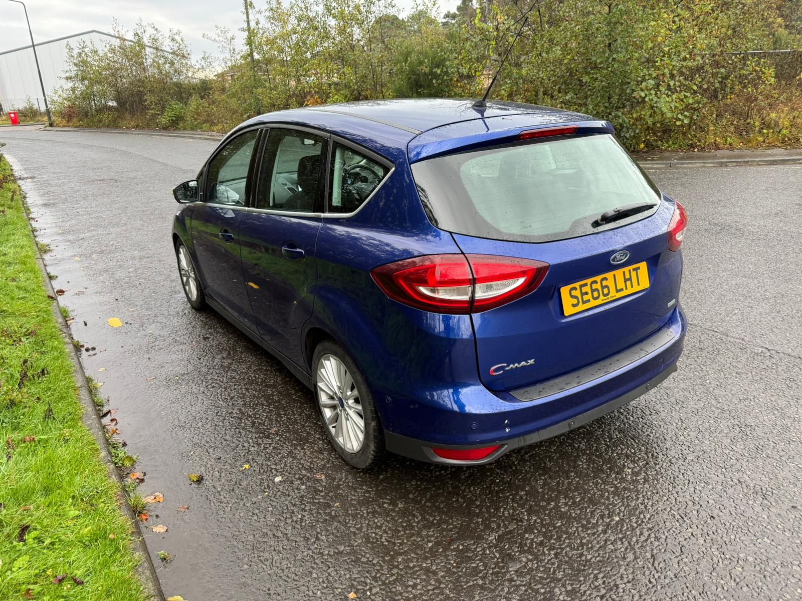 Ford C-Max 1.0L Titanium T MPV 5dr Petrol Manual Euro 6 (123 bhp) 5dr Manual 2025