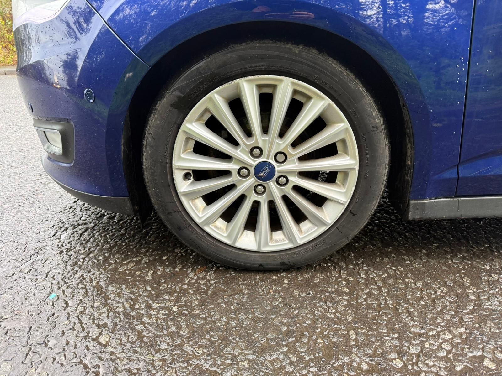 Ford C-Max 1.0L Titanium T MPV 5dr Petrol Manual Euro 6 (123 bhp) 5dr Manual 2025