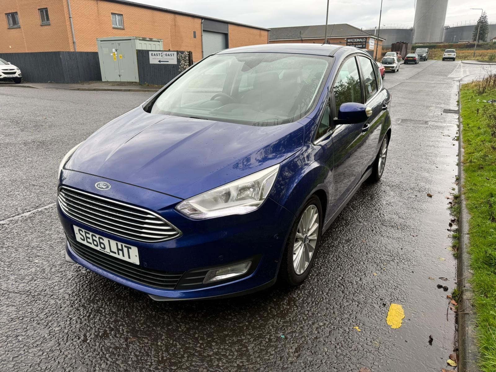 Ford C-Max 1.0L Titanium T MPV 5dr Petrol Manual Euro 6 (123 bhp) 5dr Manual 2025