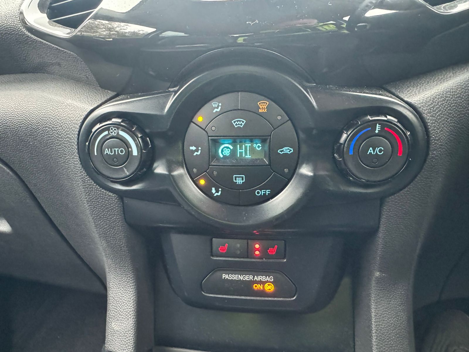 Ford EcoSport 1.0L Titanium T SUV 5dr Petrol Manual Euro 6 (123 bhp) 5dr Manual 2025