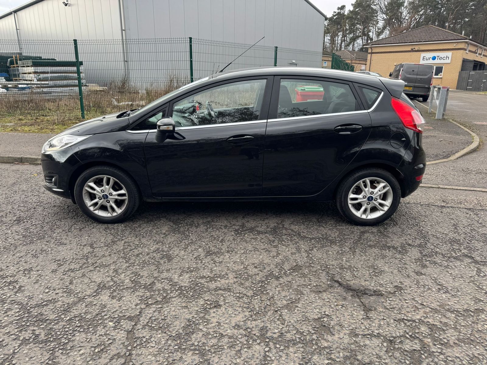 Ford Fiesta 1.0T EcoBoost Zetec Hatchback 5dr Petrol Manual Euro 6 (s/s) (100 ps) 5dr Manual 2026