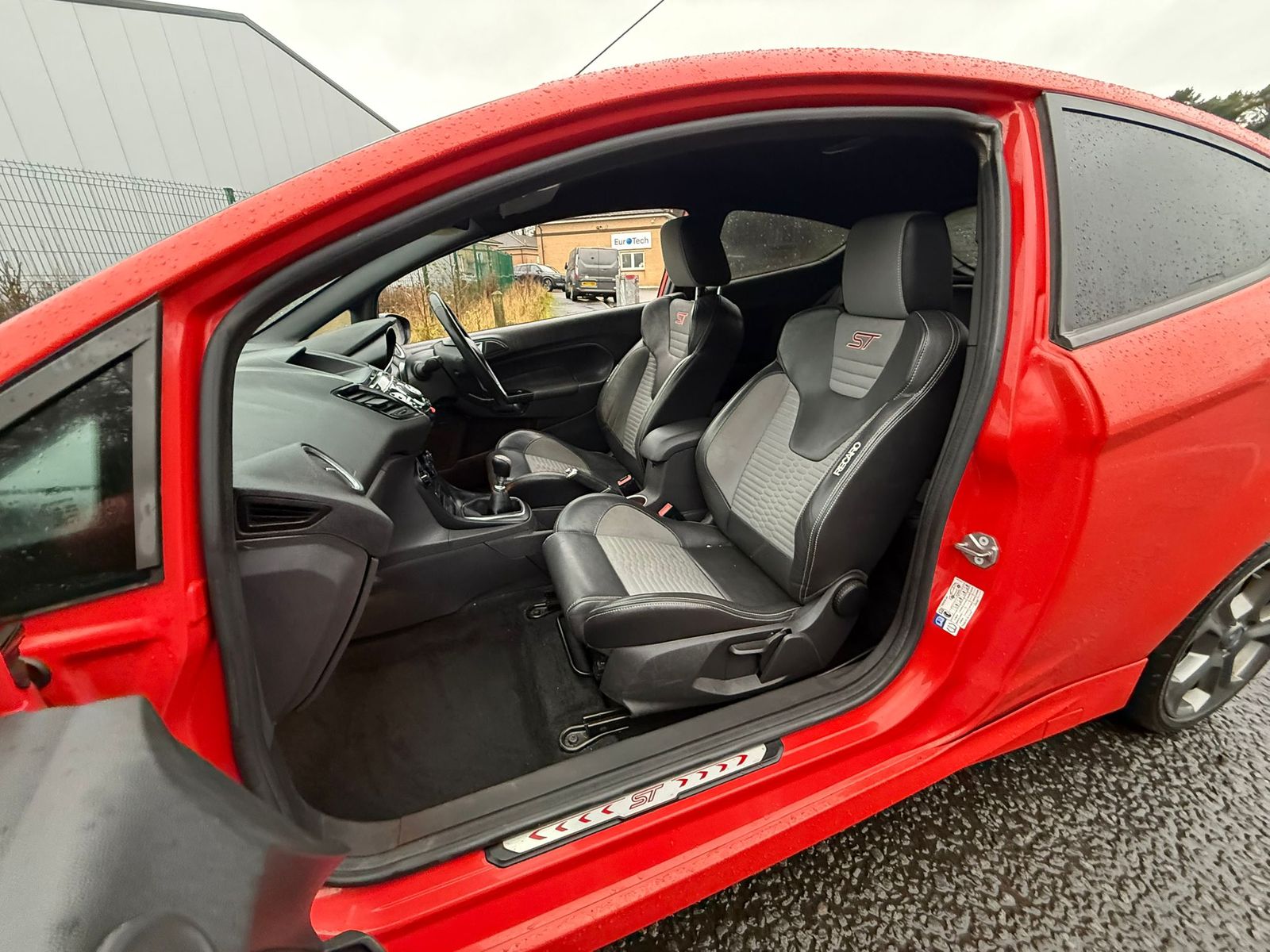 Ford Fiesta 1.6T EcoBoost ST-2 Hatchback 3dr Petrol Manual Euro 6 (182 ps) 3dr Manual 2025