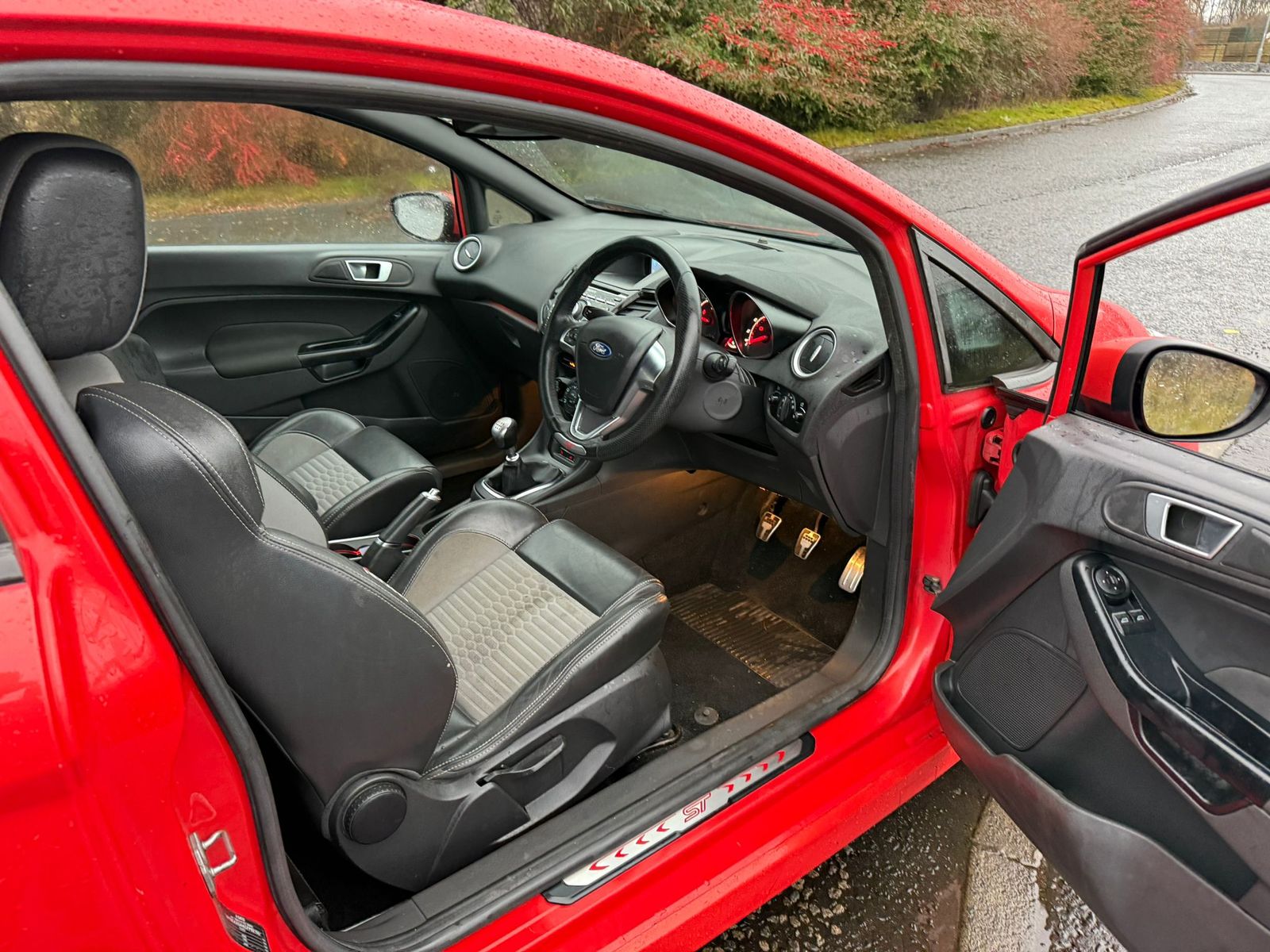 Ford Fiesta 1.6T EcoBoost ST-2 Hatchback 3dr Petrol Manual Euro 6 (182 ps) 3dr Manual 2025