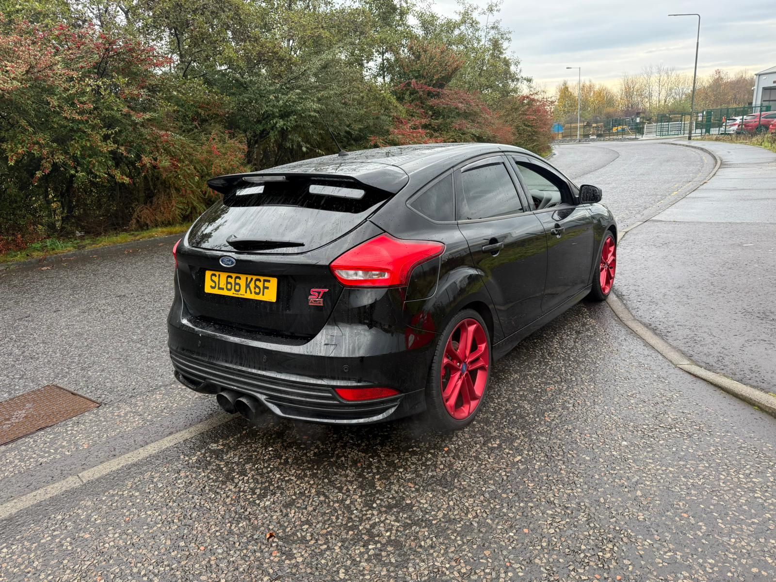 Ford Focus 2.0L ST-3 T Hatchback 5dr Petrol Manual Euro 6 (247 bhp) 5dr Manual 2025