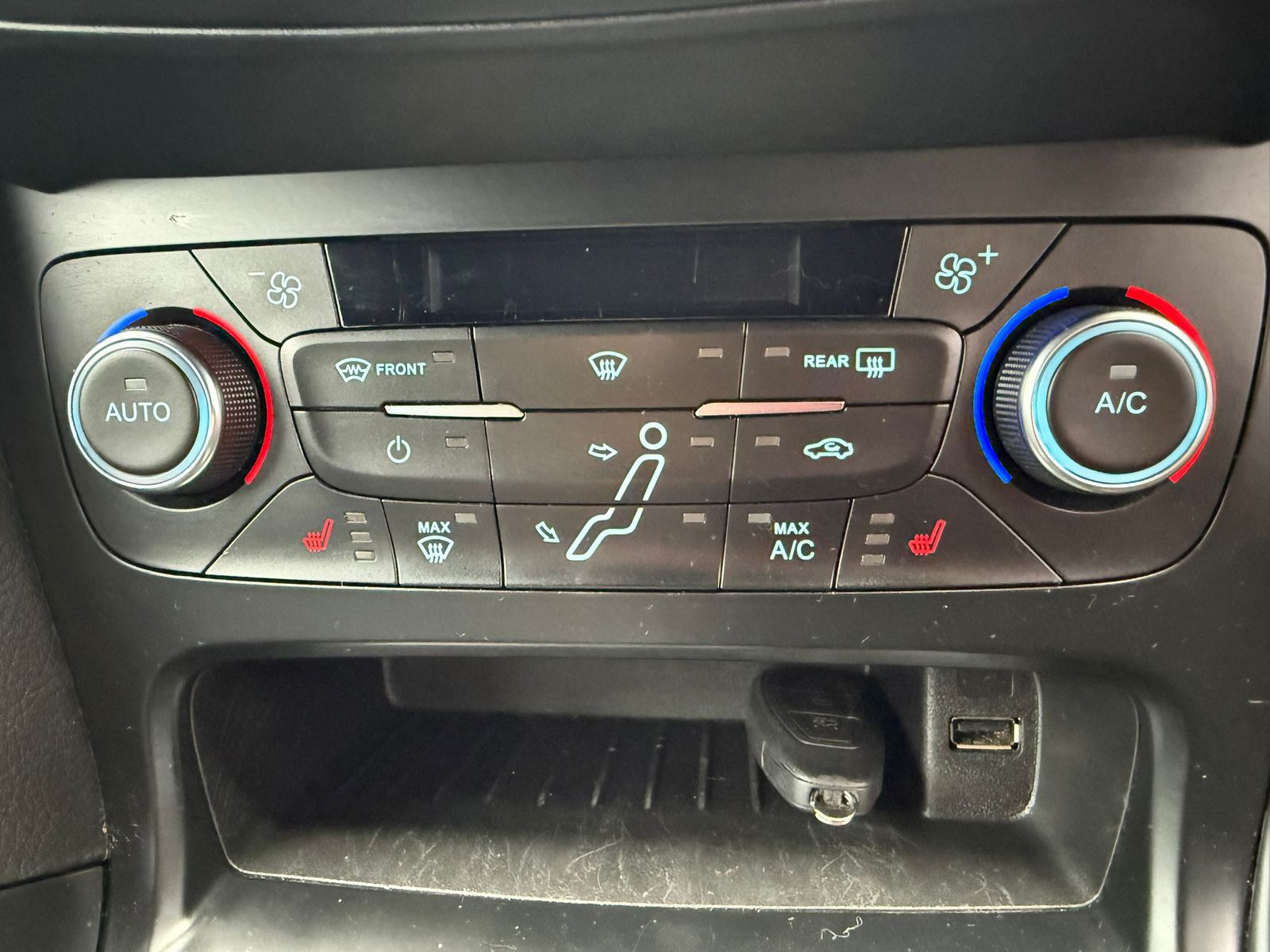 Ford Focus 2.0L ST-3 T Hatchback 5dr Petrol Manual Euro 6 (247 bhp) 5dr Manual 2025