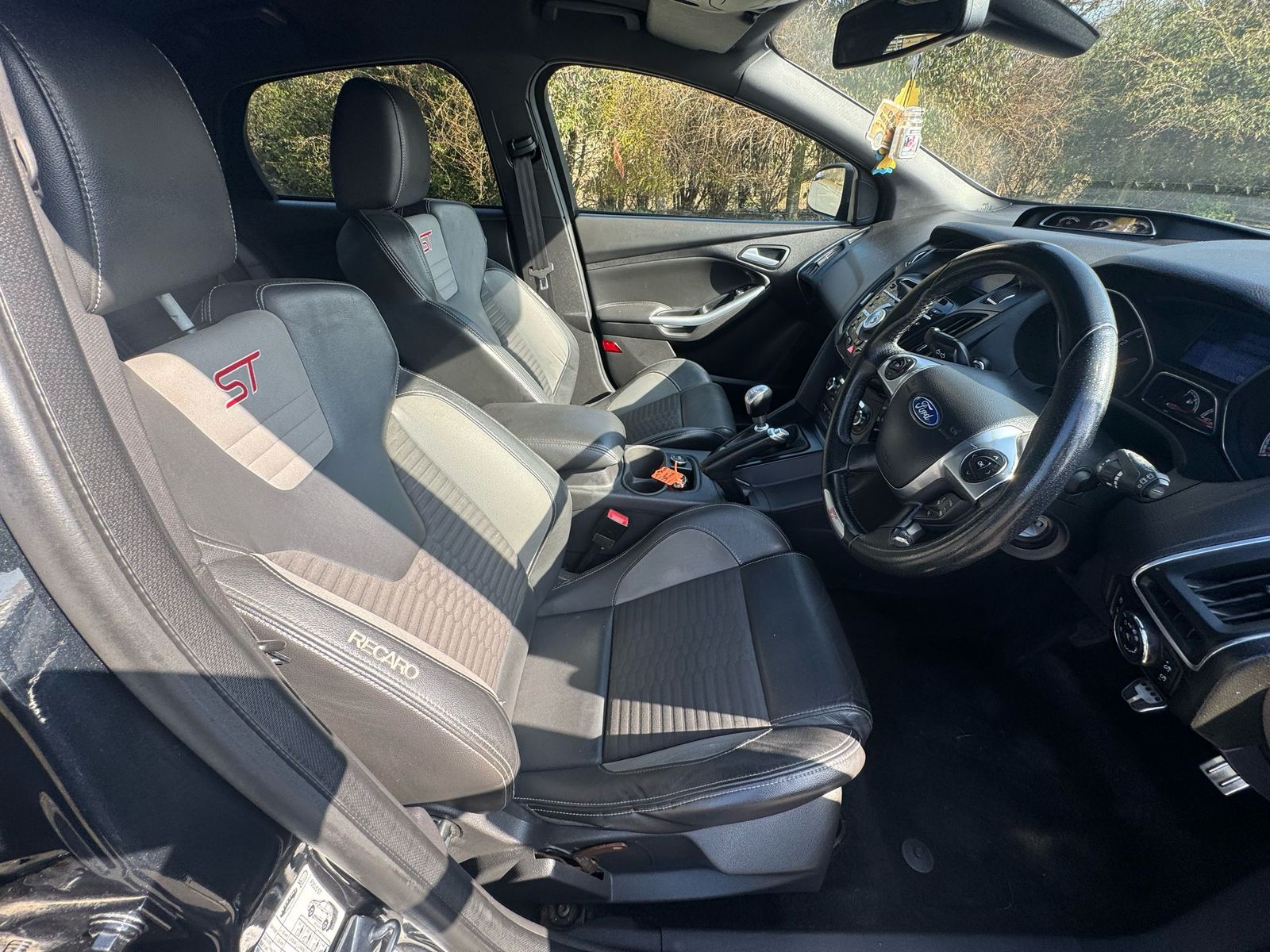 Ford Focus 2.0T EcoBoost ST-2 Hatchback 5dr Petrol Manual Euro 5 (s/s) (250 ps) 5dr Manual 2026