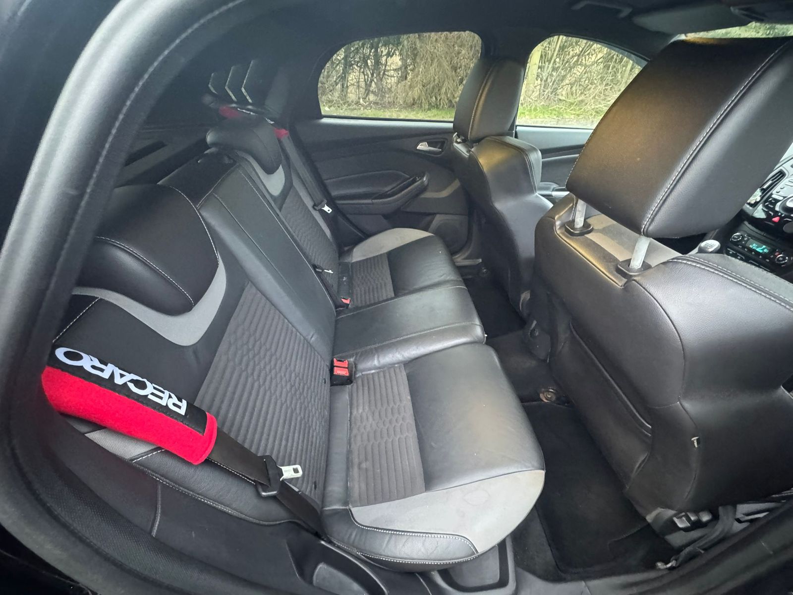 Ford Focus 2.0T EcoBoost ST-2 Hatchback 5dr Petrol Manual Euro 5 (s/s) (250 ps) 5dr Manual 2026