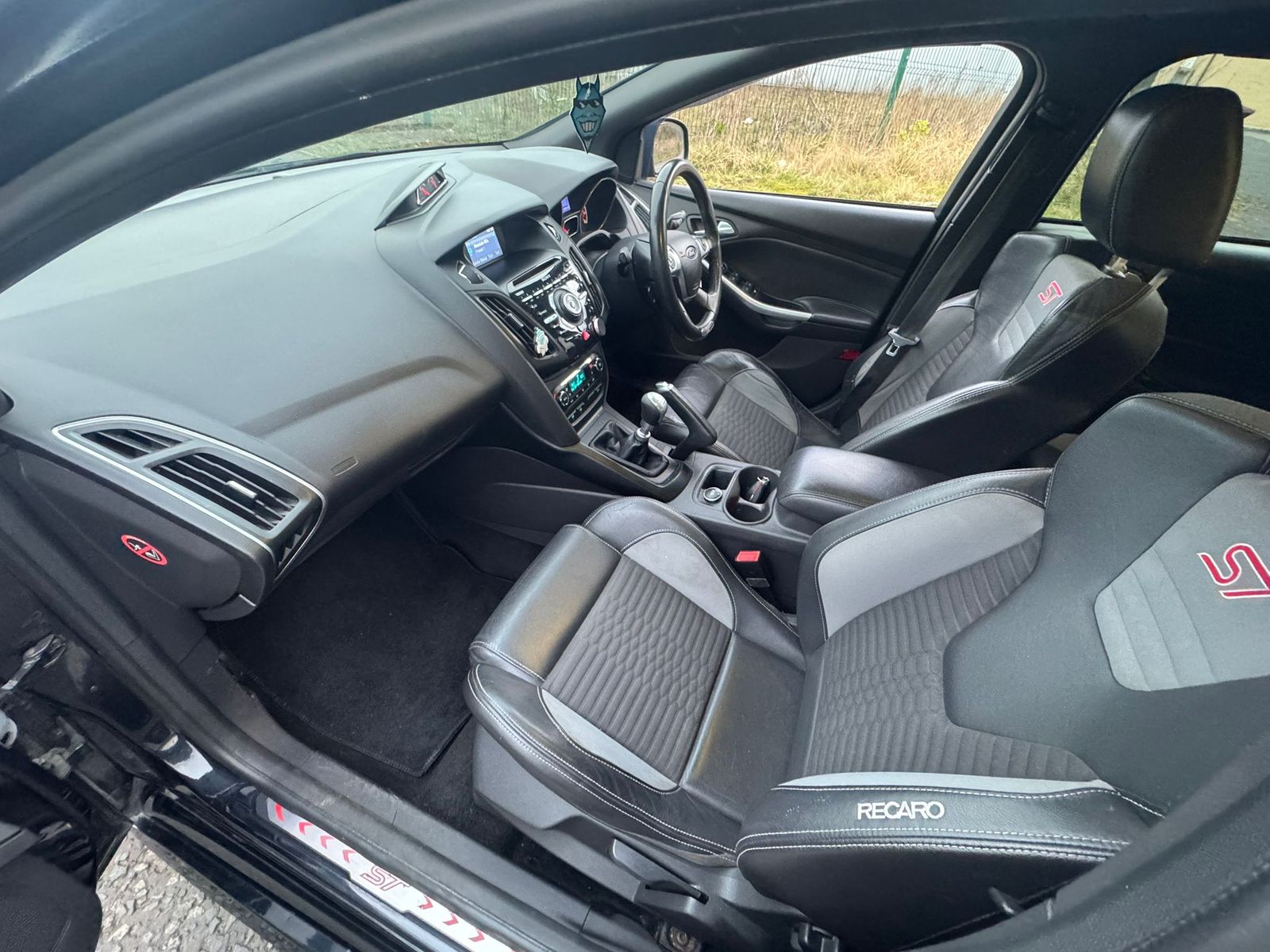 Ford Focus 2.0T EcoBoost ST-2 Hatchback 5dr Petrol Manual Euro 5 (s/s) (250 ps) 5dr Manual 2026