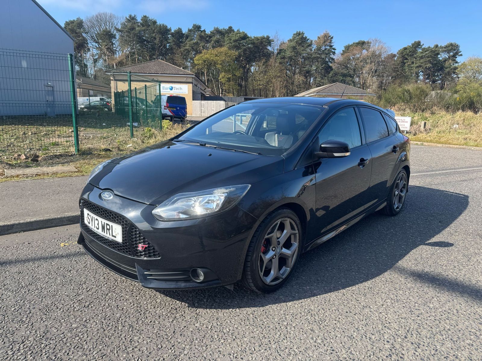 Ford Focus 2.0T EcoBoost ST-2 Hatchback 5dr Petrol Manual Euro 5 (s/s) (250 ps) 5dr Manual 2026