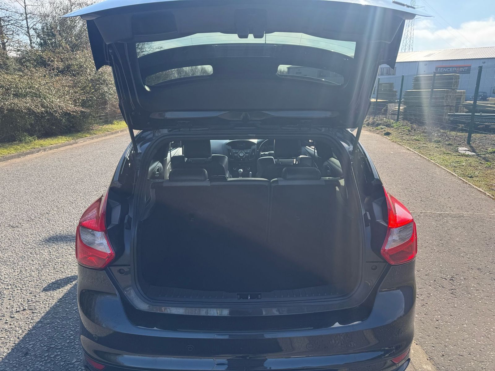 Ford Focus 2.0T EcoBoost ST-2 Hatchback 5dr Petrol Manual Euro 5 (s/s) (250 ps) 5dr Manual 2026