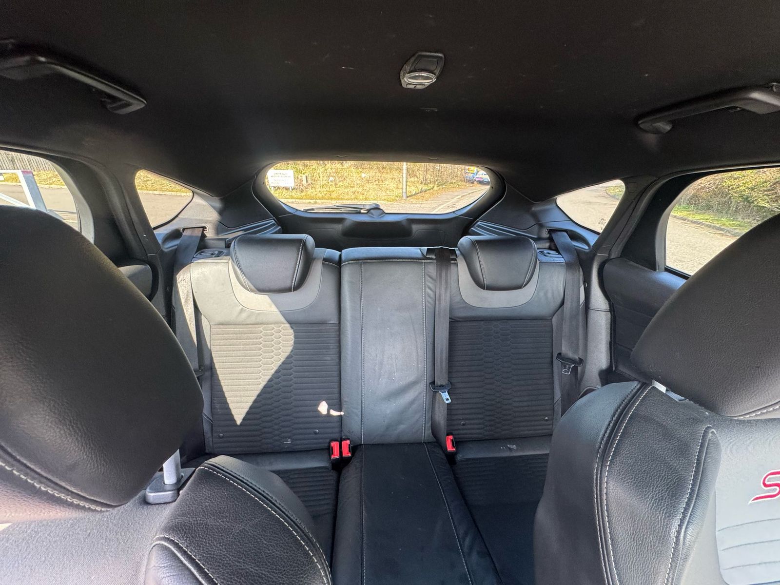 Ford Focus 2.0T EcoBoost ST-2 Hatchback 5dr Petrol Manual Euro 5 (s/s) (250 ps) 5dr Manual 2026