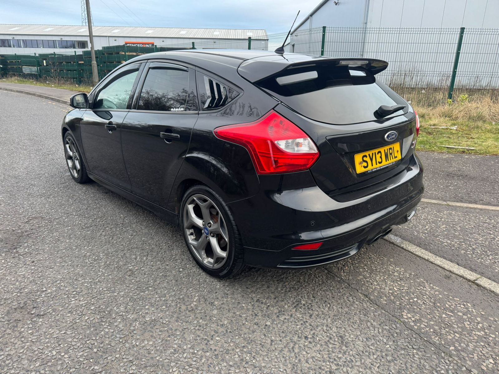 Ford Focus 2.0T EcoBoost ST-2 Hatchback 5dr Petrol Manual Euro 5 (s/s) (250 ps) 5dr Manual 2026