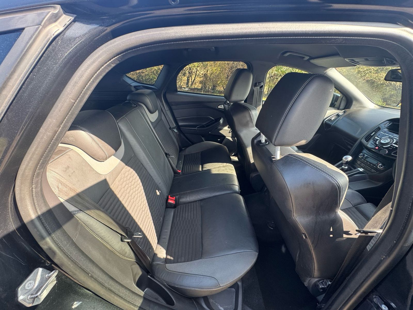 Ford Focus 2.0T EcoBoost ST-2 Hatchback 5dr Petrol Manual Euro 5 (s/s) (250 ps) 5dr Manual 2026