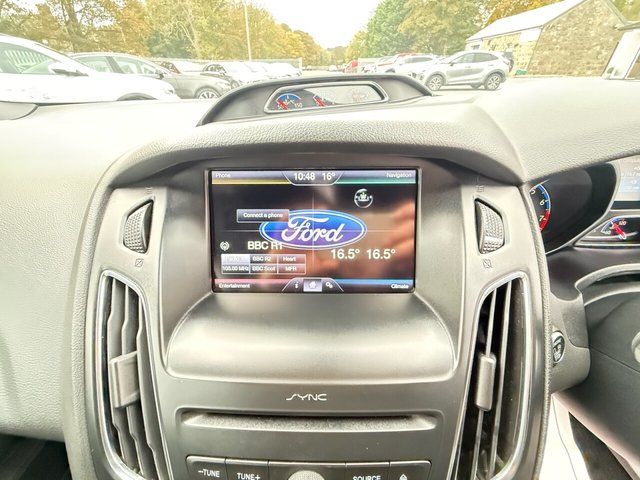 Ford Focus 2.3L RS Hatchback 5dr Petrol Manual Euro 6 (345 bhp) 5dr Manual 2025