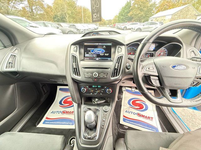 Ford Focus 2.3L RS Hatchback 5dr Petrol Manual Euro 6 (345 bhp) 5dr Manual 2025