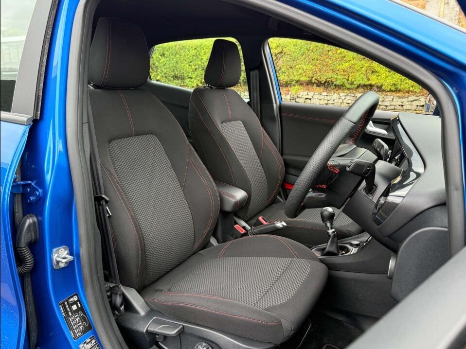 Ford Puma 1.0L PUMA ST-LINE MHEV SUV 5dr Hybrid Manual Euro 6 (123 bhp) 5dr Manual 2025