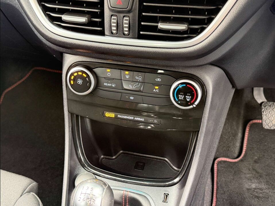 Ford Puma 1.0L PUMA ST-LINE MHEV SUV 5dr Hybrid Manual Euro 6 (123 bhp) 5dr Manual 2025