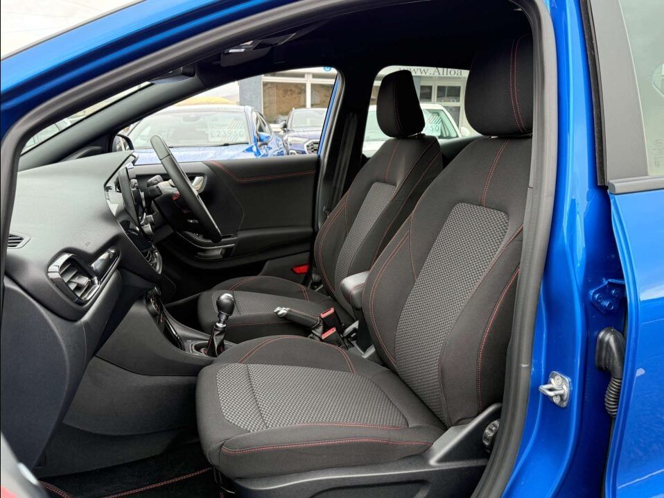 Ford Puma 1.0L PUMA ST-LINE MHEV SUV 5dr Hybrid Manual Euro 6 (123 bhp) 5dr Manual 2025