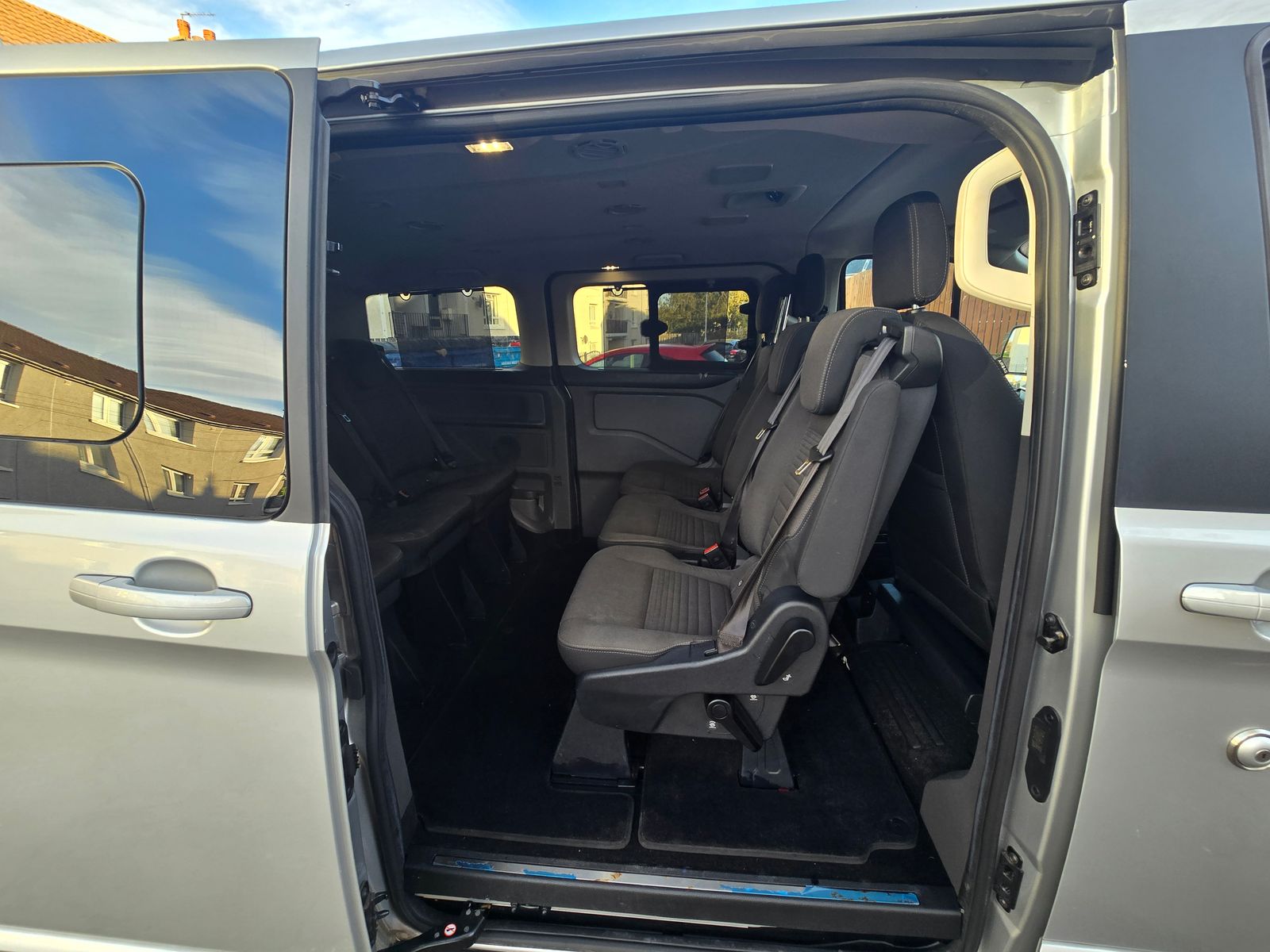 Ford Tourneo Custom 2.0L 320 Titanium EcoBlue 4dr Diesel Manual Euro 6 (182 bhp) 4dr Manual 2025