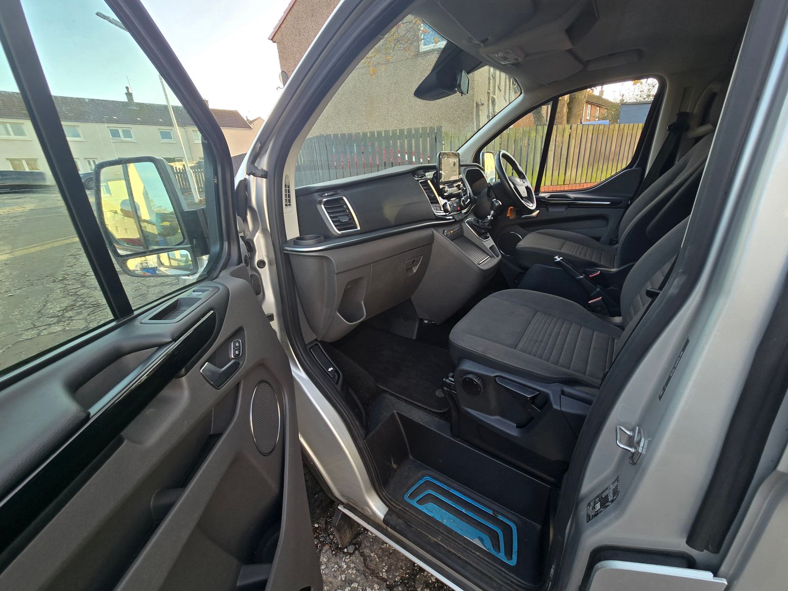 Ford Tourneo Custom 2.0L 320 Titanium EcoBlue 4dr Diesel Manual Euro 6 (182 bhp) 4dr Manual 2025