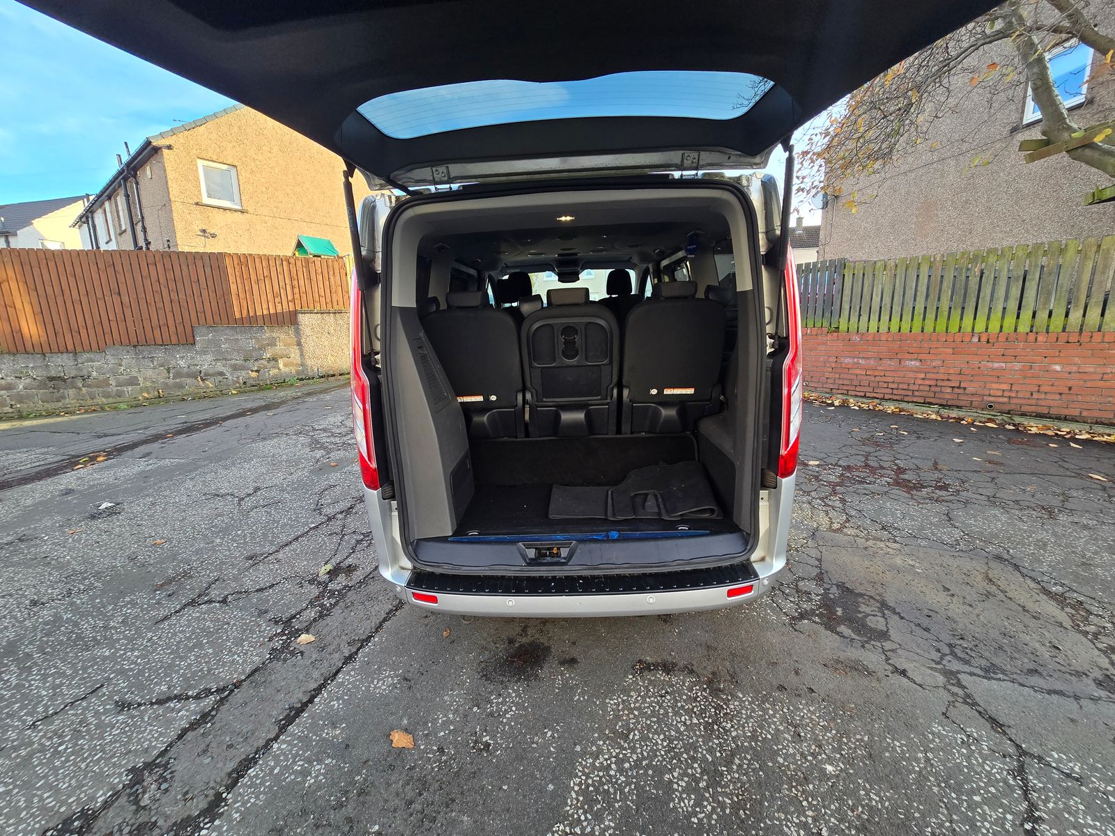 Ford Tourneo Custom 2.0L 320 Titanium EcoBlue 4dr Diesel Manual Euro 6 (182 bhp) 4dr Manual 2025