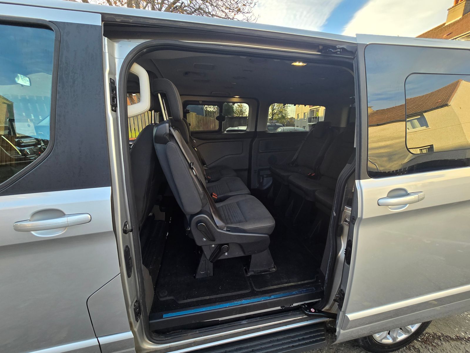 Ford Tourneo Custom 2.0L 320 Titanium EcoBlue 4dr Diesel Manual Euro 6 (182 bhp) 4dr Manual 2025