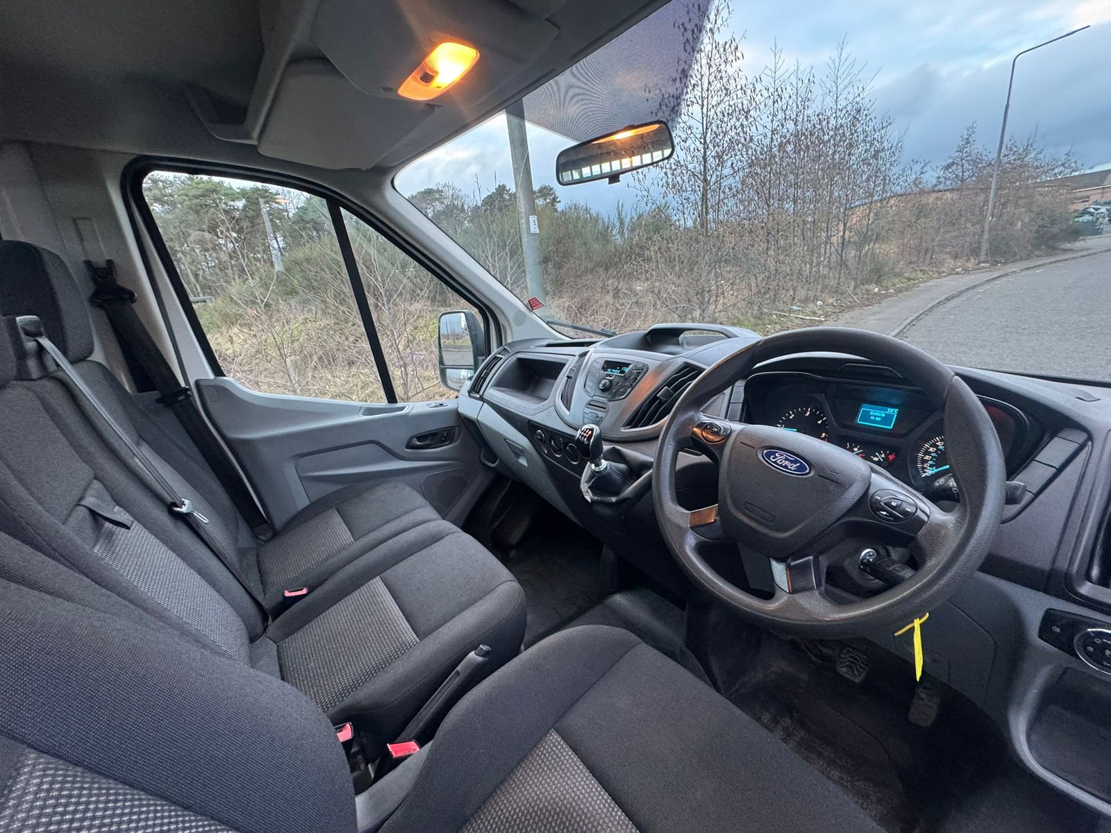 Ford Transit 2.0 350 EcoBlue Chassis Cab 2dr Diesel Manual RWD L2 H1 Euro 6 (DRW) (105 ps) 2dr Manual 2026