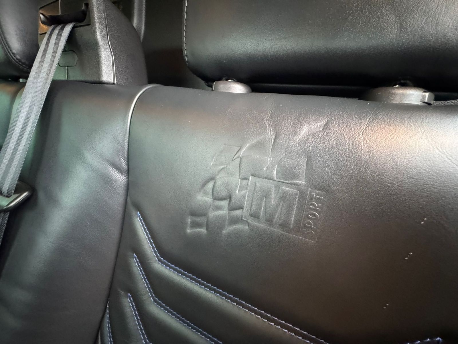 Ford Transit Custom 2.2 TDCi 290 Limited Combi Van 6dr Diesel Manual L1 H1 (191 g/km, 153 bhp) 6dr Manual 2026