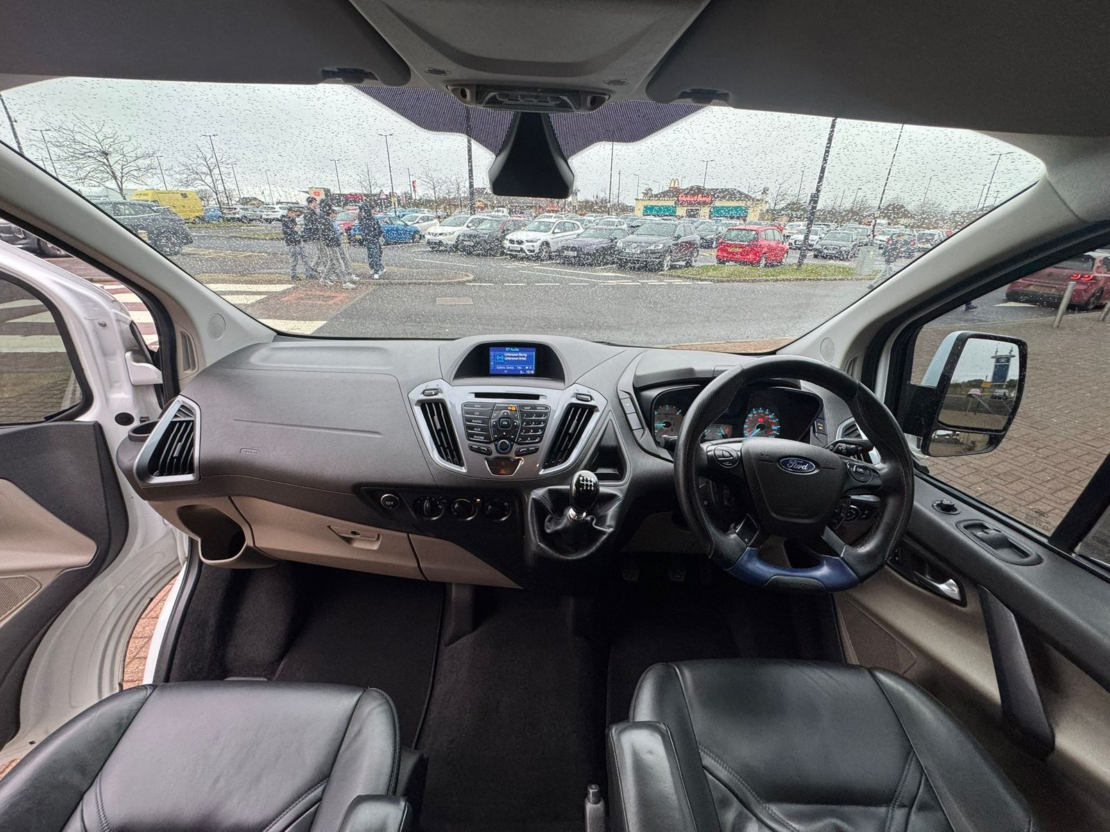 Ford Transit Custom 2.2 TDCi 290 Limited Combi Van 6dr Diesel Manual L1 H1 (191 g/km, 153 bhp) 6dr Manual 2026