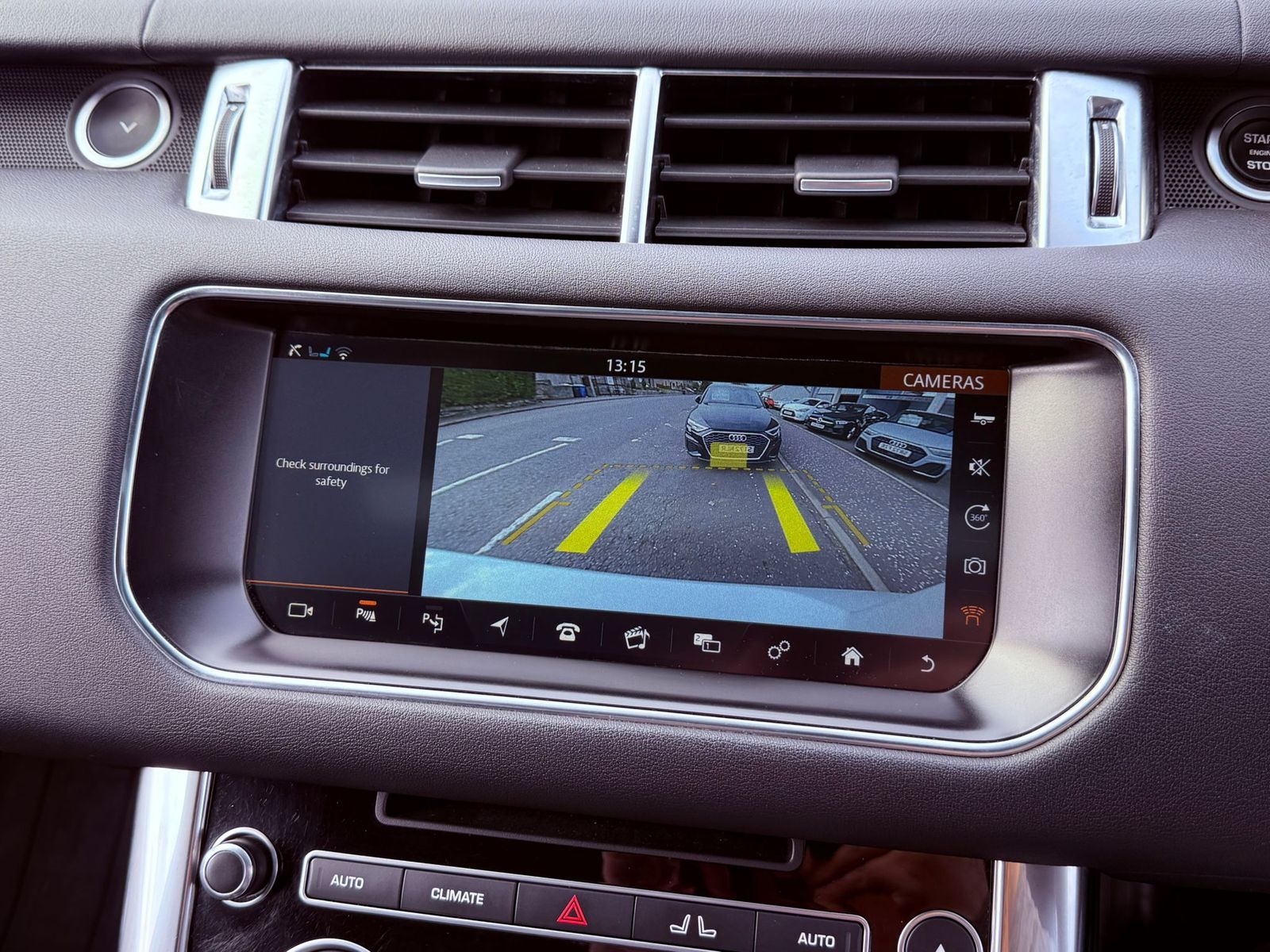 Land Rover Range Rover Sport 3.0L HSE SDV6 Auto SUV 5dr Diesel Automatic Euro 6 (306 bhp) 5dr Automatic 2025