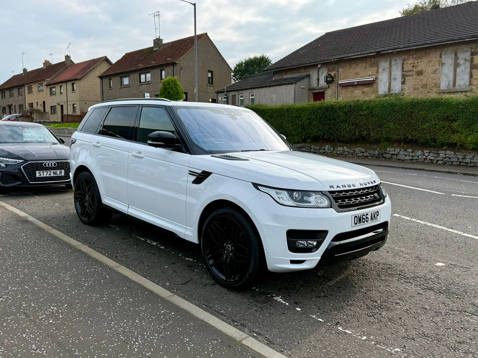 Land Rover Range Rover Sport 3.0L HSE SDV6 Auto SUV 5dr Diesel Automatic Euro 6 (306 bhp) 5dr Automatic 2025