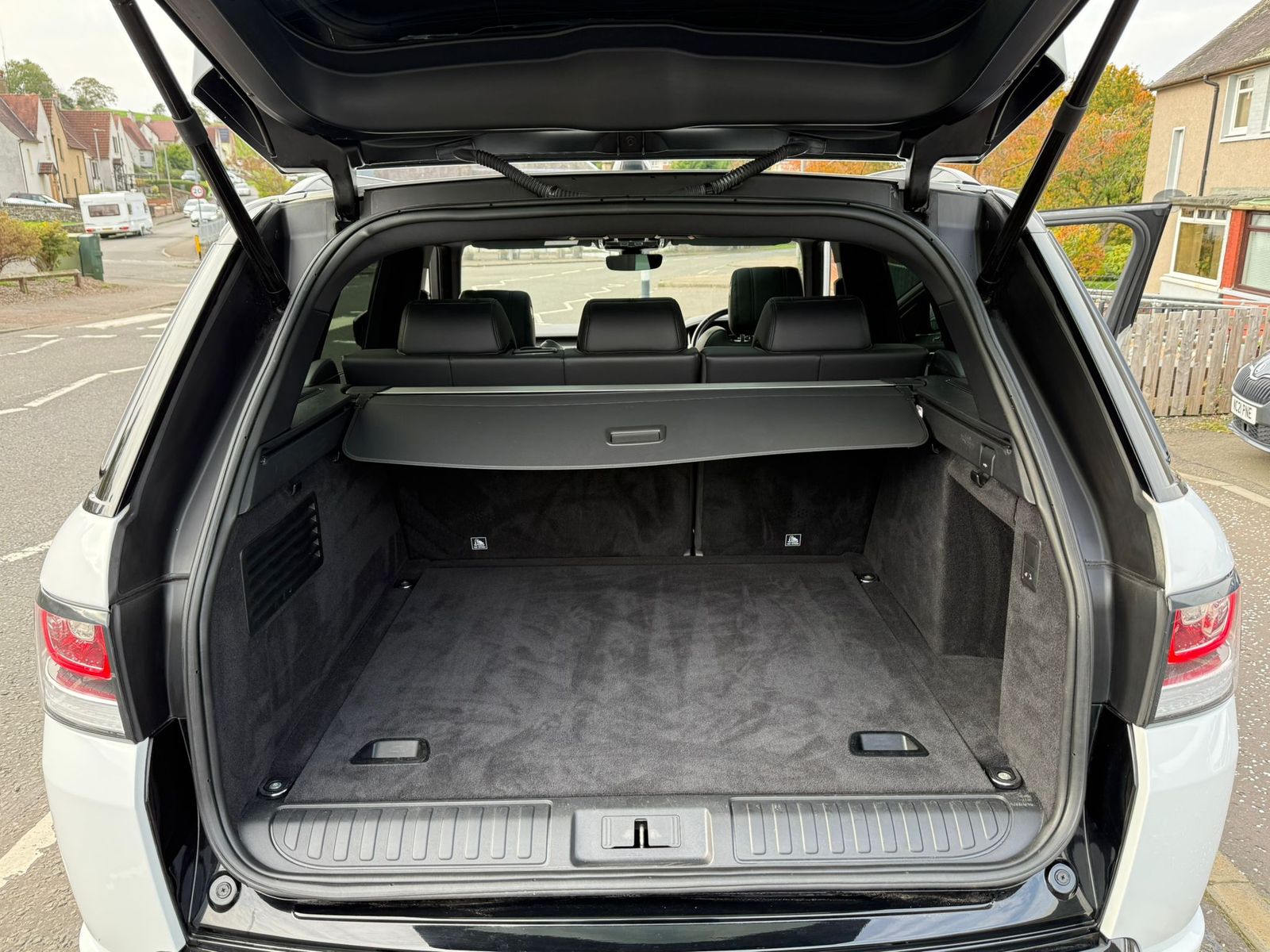 Land Rover Range Rover Sport 3.0L HSE SDV6 Auto SUV 5dr Diesel Automatic Euro 6 (306 bhp) 5dr Automatic 2025