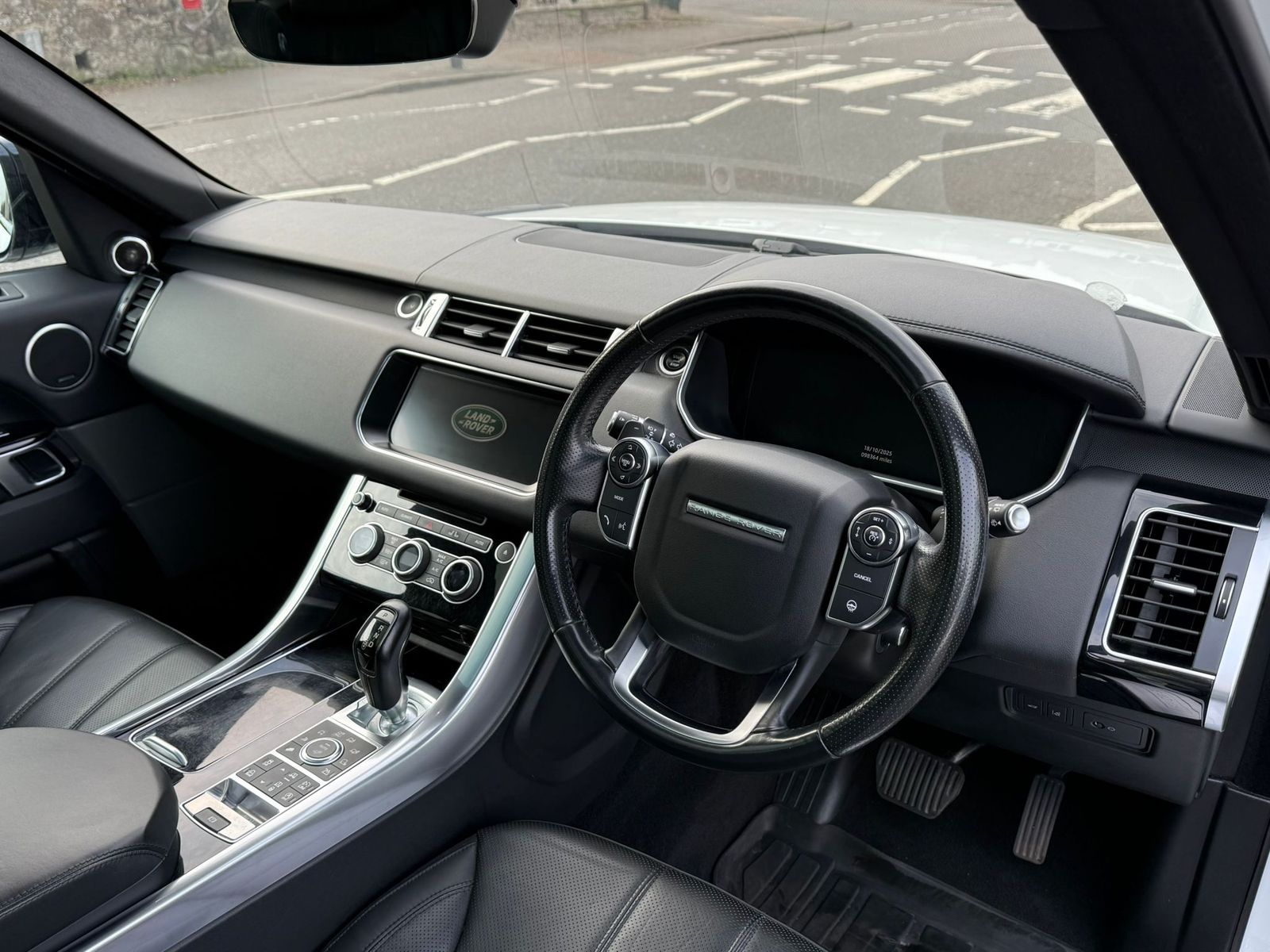 Land Rover Range Rover Sport 3.0L HSE SDV6 Auto SUV 5dr Diesel Automatic Euro 6 (306 bhp) 5dr Automatic 2025