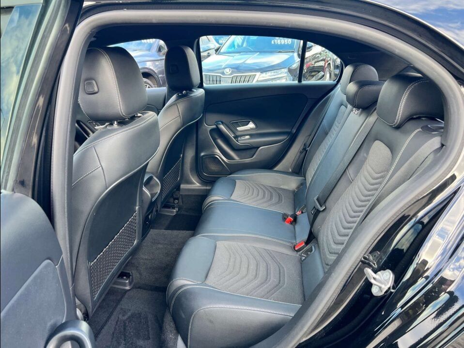 Mercedes-Benz A-CLASS 1.3L A 180 SE Hatchback 5dr Petrol Manual Euro 6 (134 bhp) 5dr Manual 2025