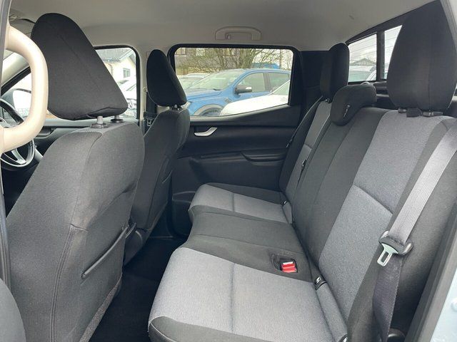 Mercedes-Benz X-class 2.3L X250 Progressive D 4Matic Auto Diesel Automatic Euro 6 (188 bhp) 0dr Automatic 2025