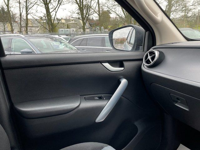 Mercedes-Benz X-class 2.3L X250 Progressive D 4Matic Auto Diesel Automatic Euro 6 (188 bhp) 0dr Automatic 2025