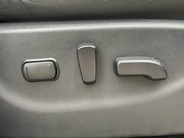 Nissan Navara 2.3L Tekna dCi Auto 5dr Diesel Automatic Euro 6 (190 bhp) 5dr Automatic 2025