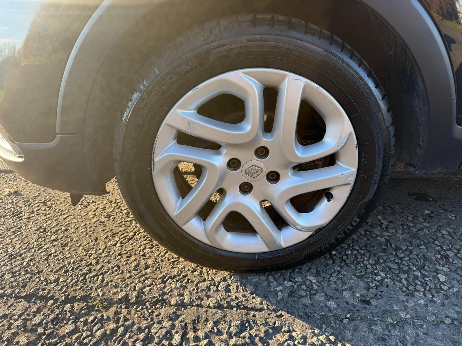 Renault Captur 0.9L Dynamique Nav TCe SUV 5dr Petrol Manual Euro 6 (90 bhp) 5dr Manual 2025