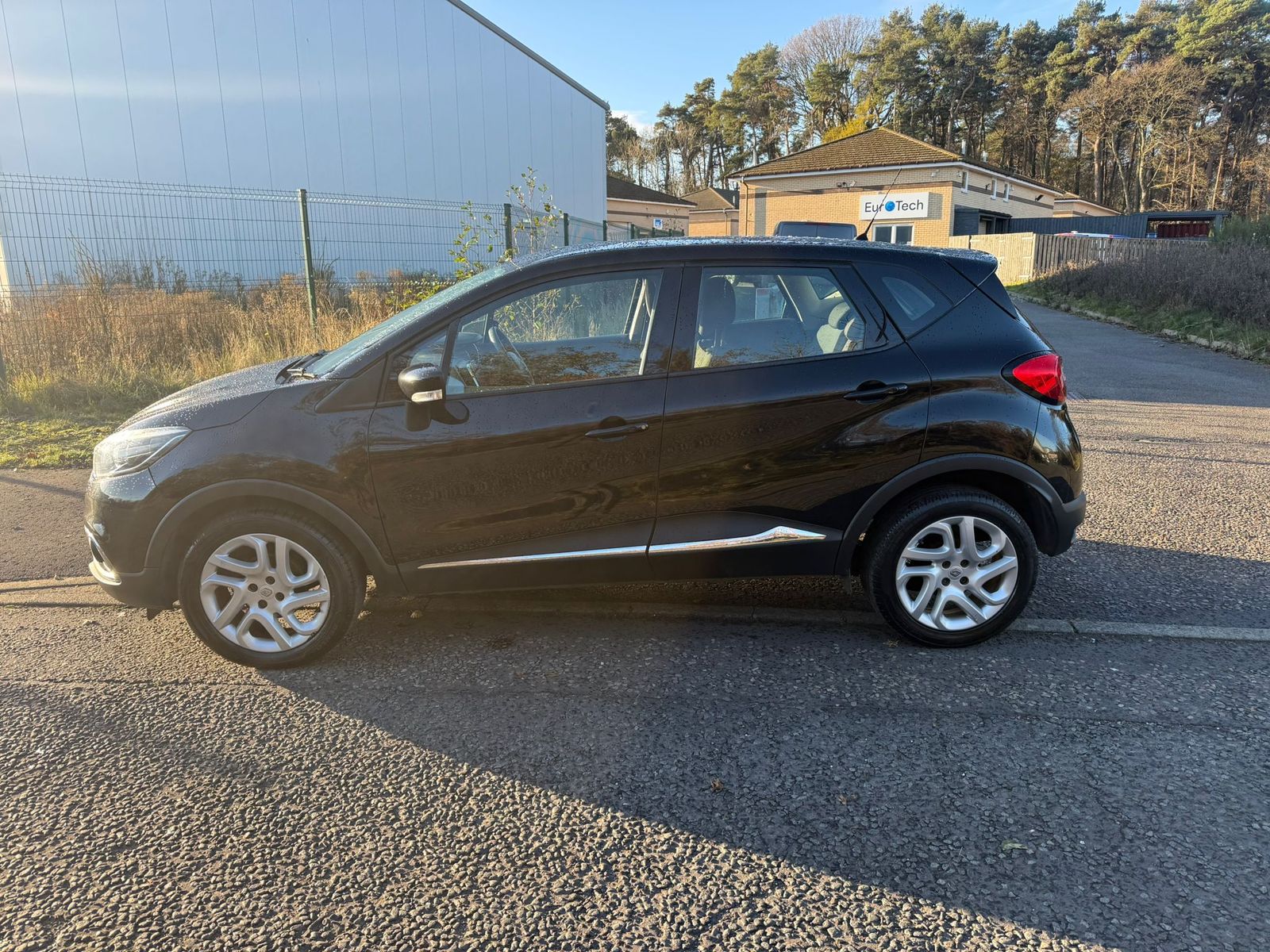 Renault Captur 0.9L Dynamique Nav TCe SUV 5dr Petrol Manual Euro 6 (90 bhp) 5dr Manual 2025