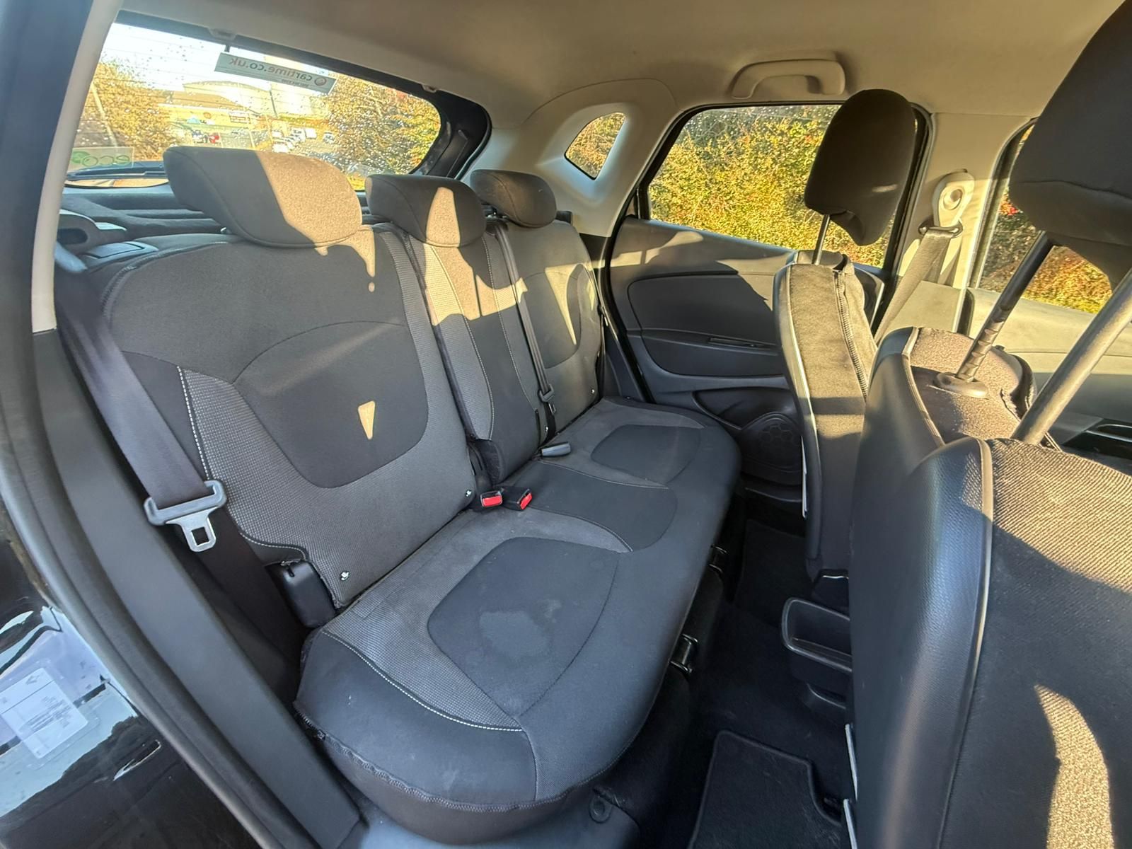 Renault Captur 0.9L Dynamique Nav TCe SUV 5dr Petrol Manual Euro 6 (90 bhp) 5dr Manual 2025