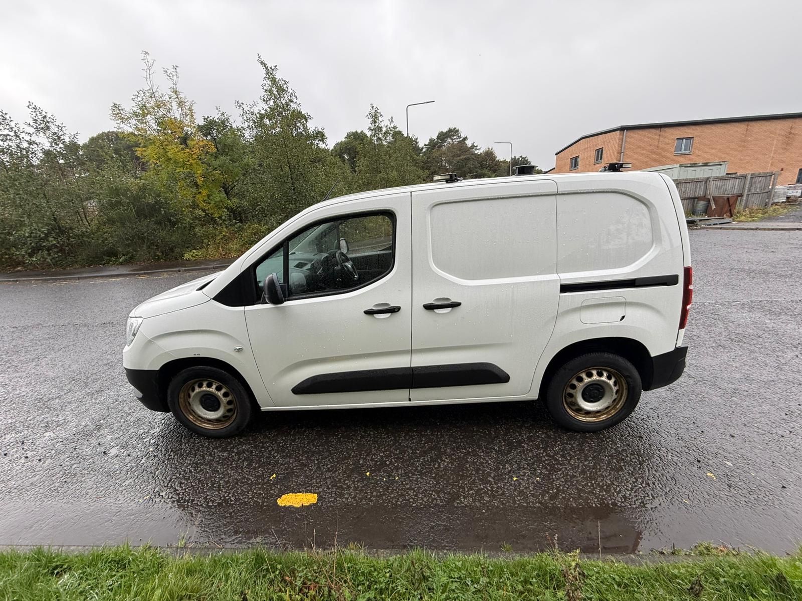 Vauxhall Combo 1.6L 2300 Edition S/S Diesel Manual Euro 6 (101 bhp) 0dr Manual 2025