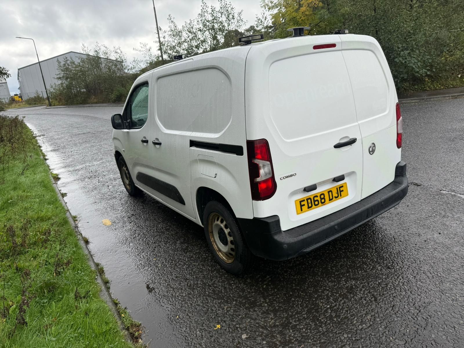 Vauxhall Combo 1.6L 2300 Edition S/S Diesel Manual Euro 6 (101 bhp) 0dr Manual 2025